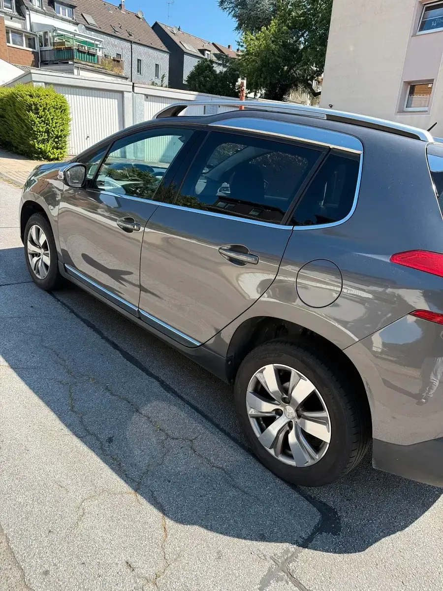 Gebraucht Peugeot 2008 Active 82 PS (60 kW) 2016 Grau SUV