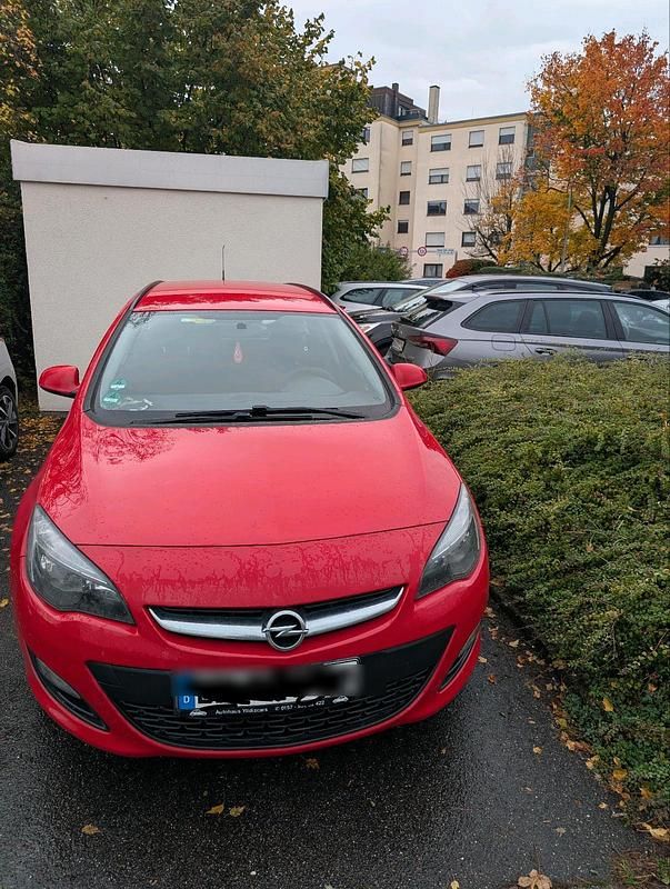 Rot Gebraucht 2015 Opel Astra Kombi | 6.500 € (Fairer Preis) - Bild 1/4