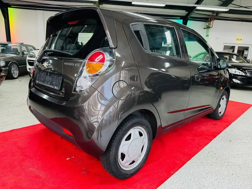 Gebraucht Chevrolet Spark LS 68 PS (50 kW) 2011 Braun Kleinwagen