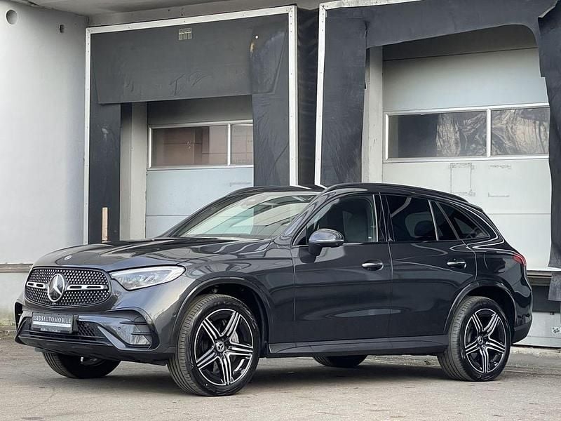 Gebraucht Mercedes GLC300e AMG 197 PS (144 kW) 2024 Grau SUV
