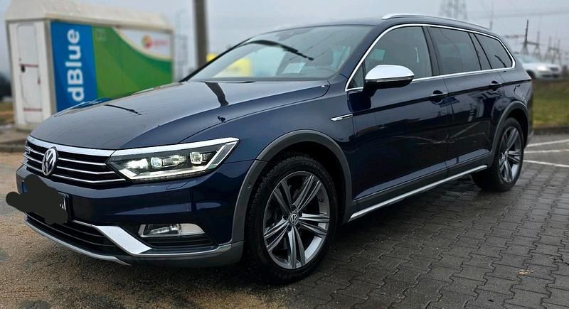 Gebraucht VW Passat Alltrack Highline 240 PS (176 kW) 2018 Blau Kombi