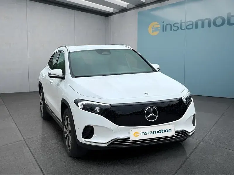 Gebraucht Mercedes EQA300 167 kW (228 PS) 2025 Weiß SUV