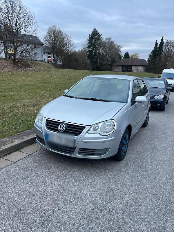 Gebraucht VW Polo 55 PS (40 kW) 2006 Silber Kleinwagen