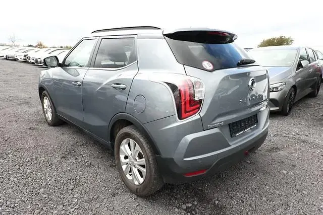 Usata SsangYong Tivoli 163 CV (119 kW) 2019 Grigio SUV