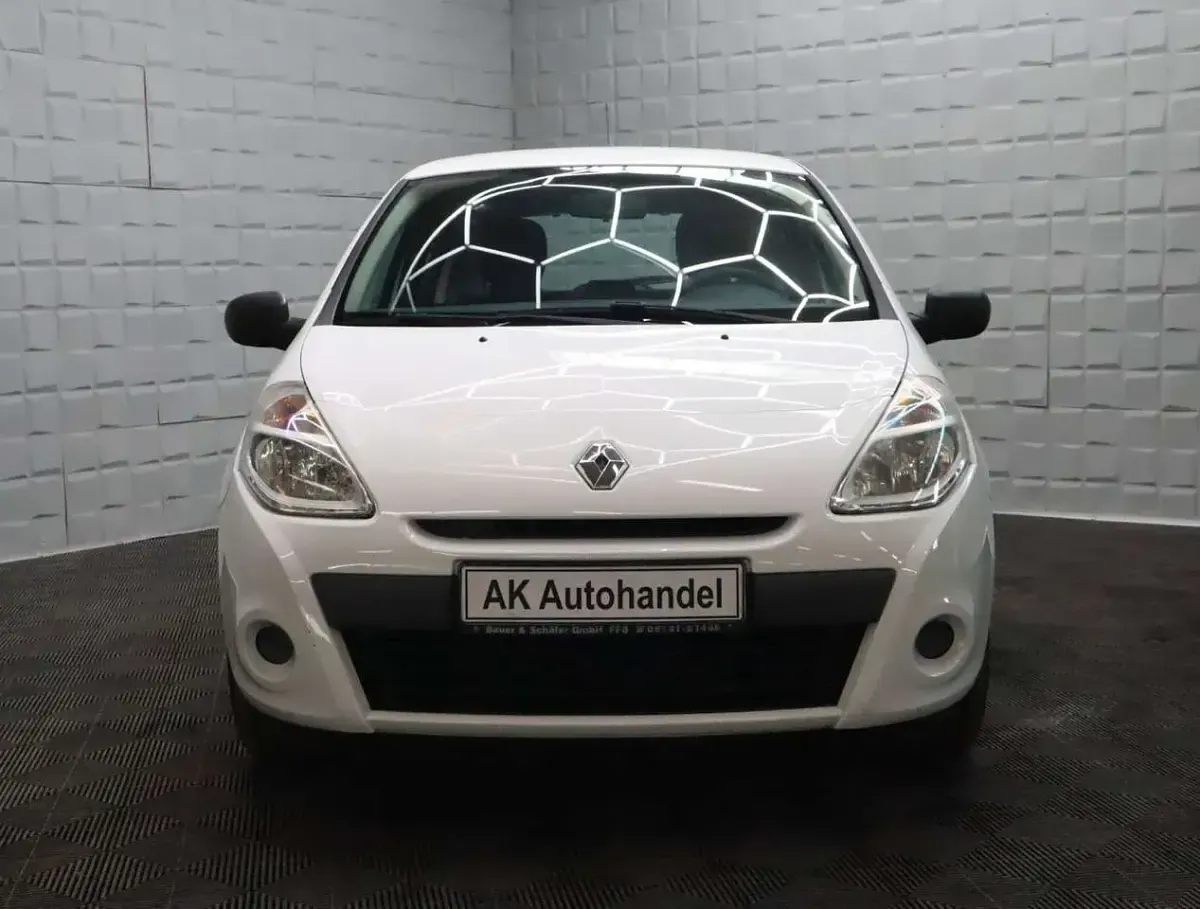 Gebraucht Renault Clio 75 PS (55 kW) 2012 Weiß Kleinwagen