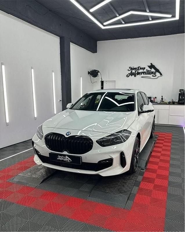 Weiß Gebraucht 2022 BMW 120 M Sport Kleinwagen | 26.699 € (Etwas zu teuer) - Bild 1/4