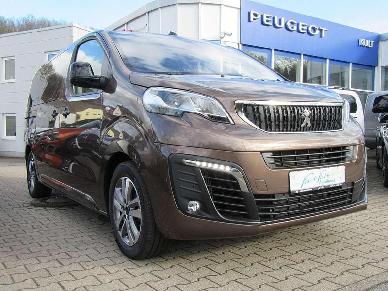 Richoak braun Gebraucht 2023 Peugeot Traveller Business-Line Van | 51.990 € - Bild 1/4