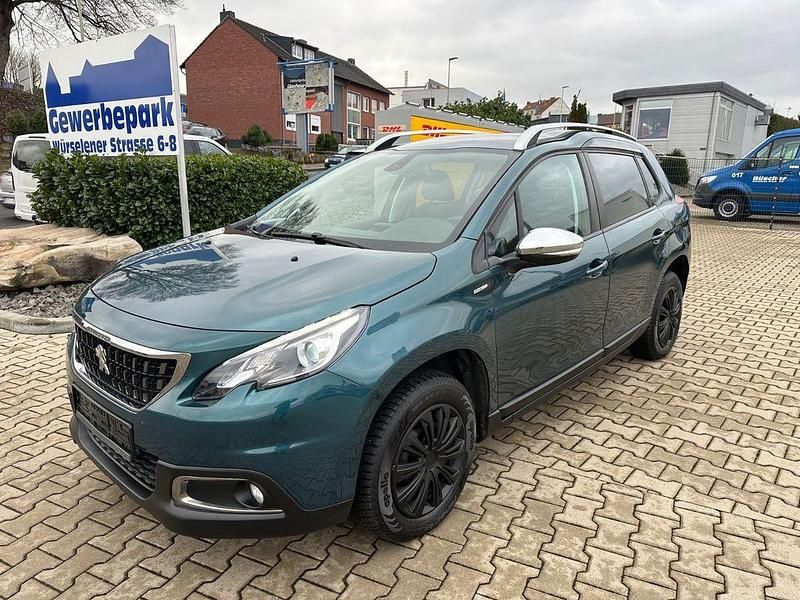 Lackierung emerald crystal Gebraucht 2018 Peugeot 2008 Style SUV | 7.990 € (Fairer Preis) - Bild 1/4