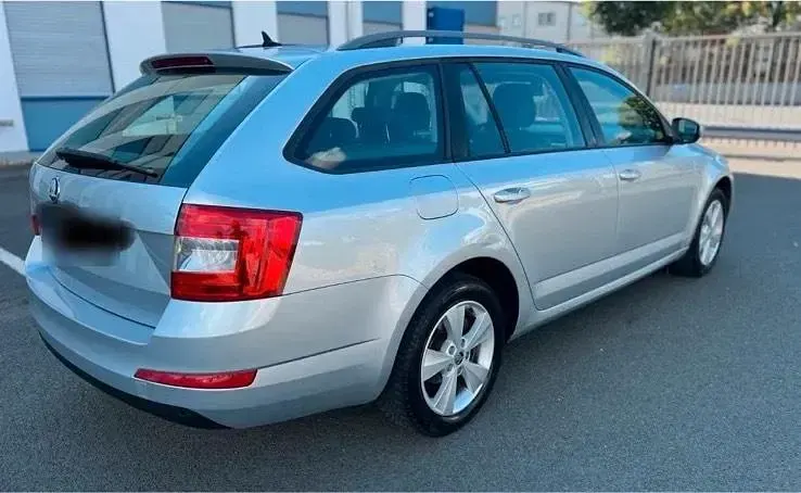 Gebraucht Skoda Octavia 105 PS (77 kW) 2013 Silber Kombi