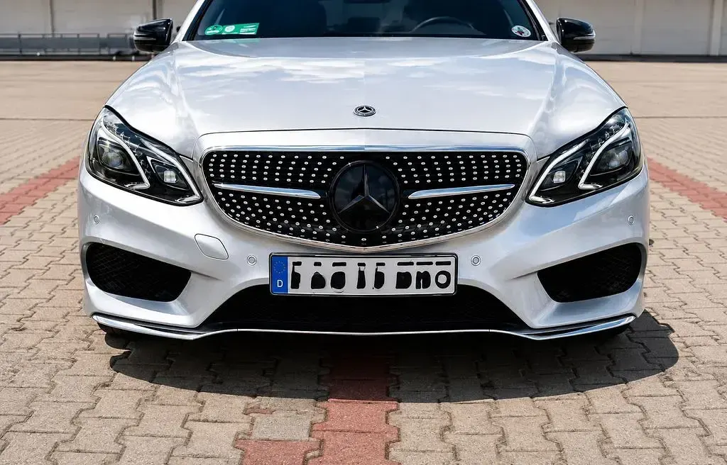 Gebraucht Mercedes E200 136 PS (100 kW) 2013 Grau Limousine
