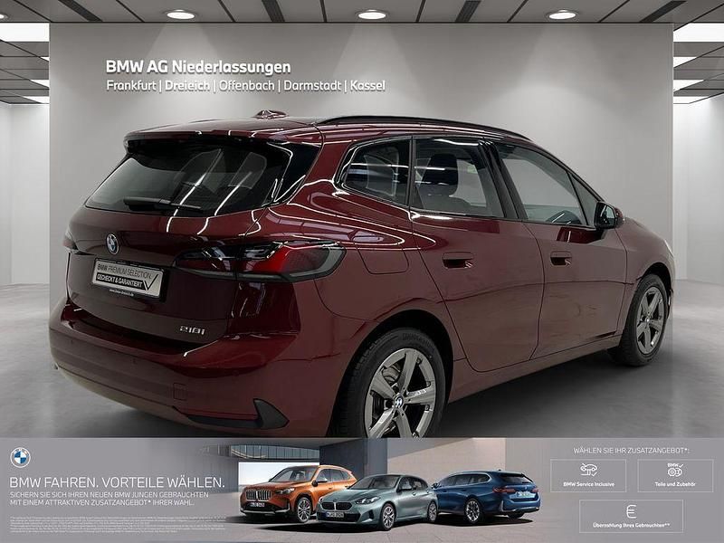 Gebraucht BMW 218 Active Tourer Luxury Line 136 PS (100 kW) 2024 Rot Van / Kleinbus