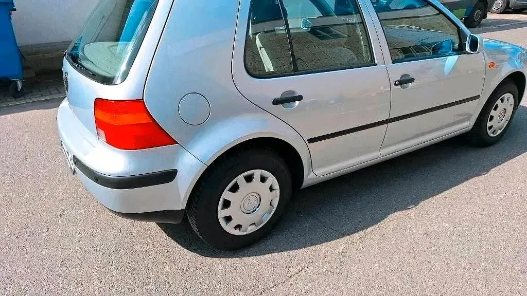 Brugt VW Golf III 75 HK (55 kW) 1998 Sølv Hatchback