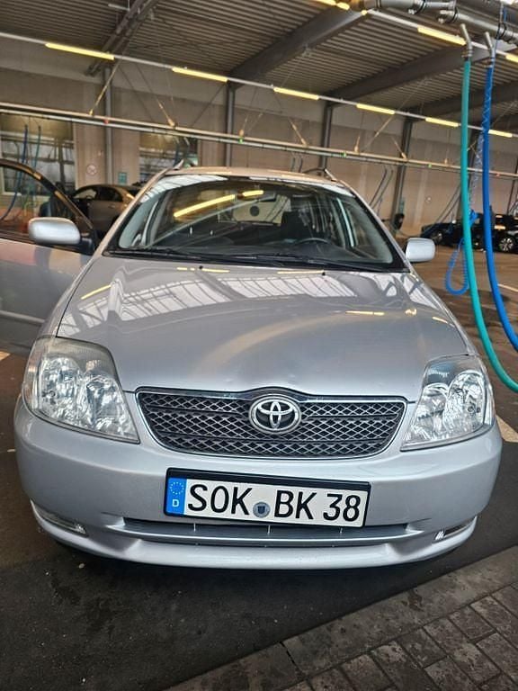 Gebraucht Toyota Corolla 90 PS (66 kW) 2004 Silber Kombi