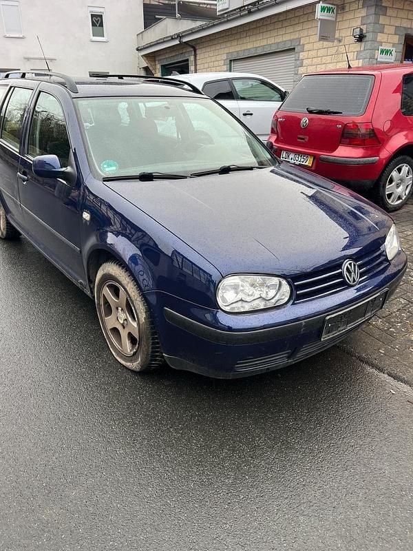 Usado VW Golf IV 116 HP (85 kW) 2002 Azul Carrinha