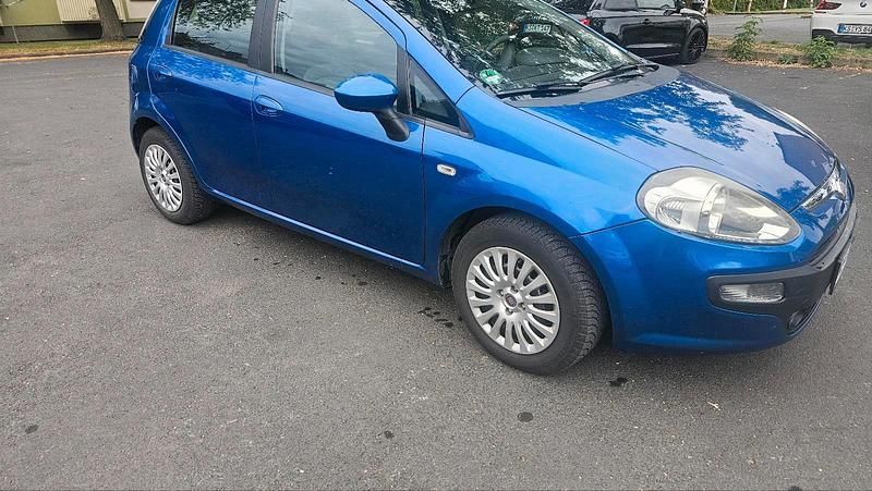 Blau Gebraucht 2025 Fiat Punto Evo Kleinwagen | 3.400 € - Bild 1/4