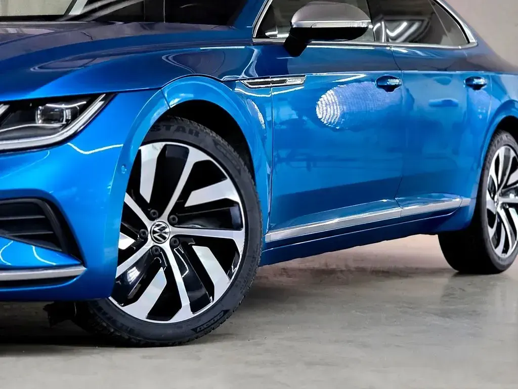 Gebraucht VW Arteon Elegance 150 PS (110 kW) 2021 Blau Limousine
