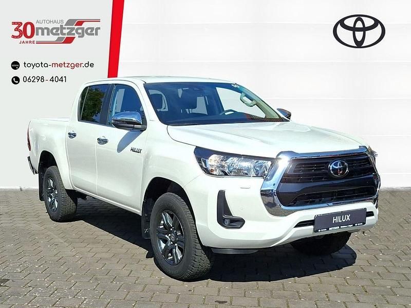 Weiss Neu 2025 Toyota HiLux Comfort Abholung | 46.920 € - Bild 1/4