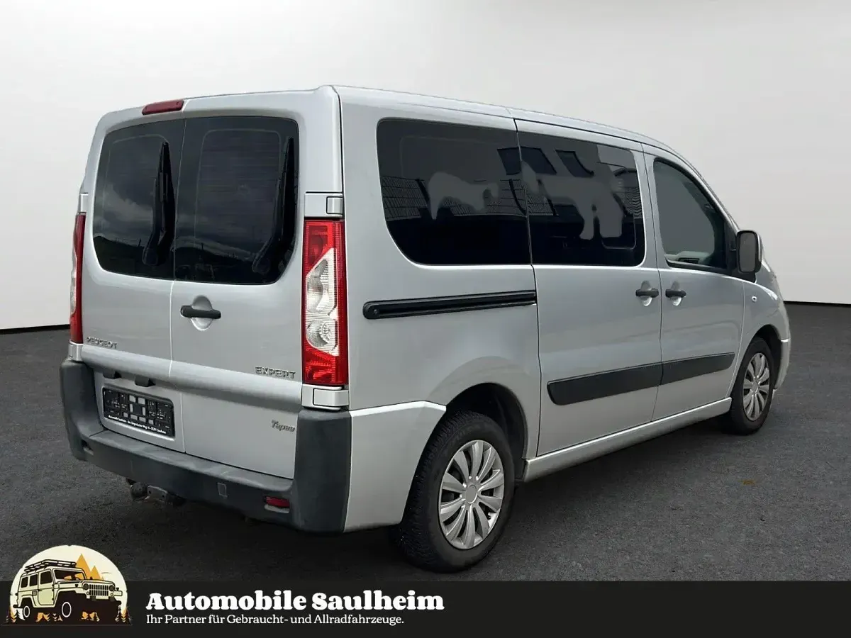 Gebraucht Peugeot TePee 136 PS (100 kW) 2008 Silber Van / Kleinbus