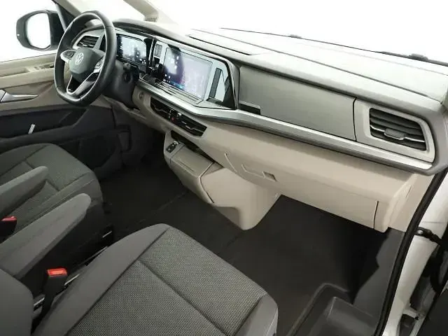 Gebraucht VW Multivan Edition 150 PS (110 kW) 2025 Weiß Van / Kleinbus