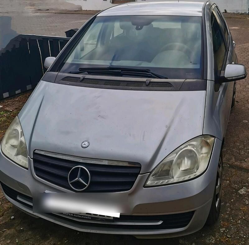 Grau Gebraucht 2008 Mercedes A180 Limousine | 1.499 € (Fairer Preis) - Bild 1/2