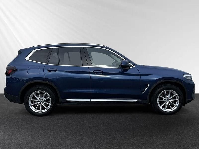Gebraucht BMW X3 Sport Line 190 PS (139 kW) 2022 Phytonicblau metallic SUV
