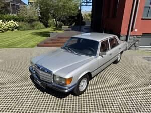 Gebraucht Mercedes 450 286 PS (210 kW) 1975 Silber Limousine