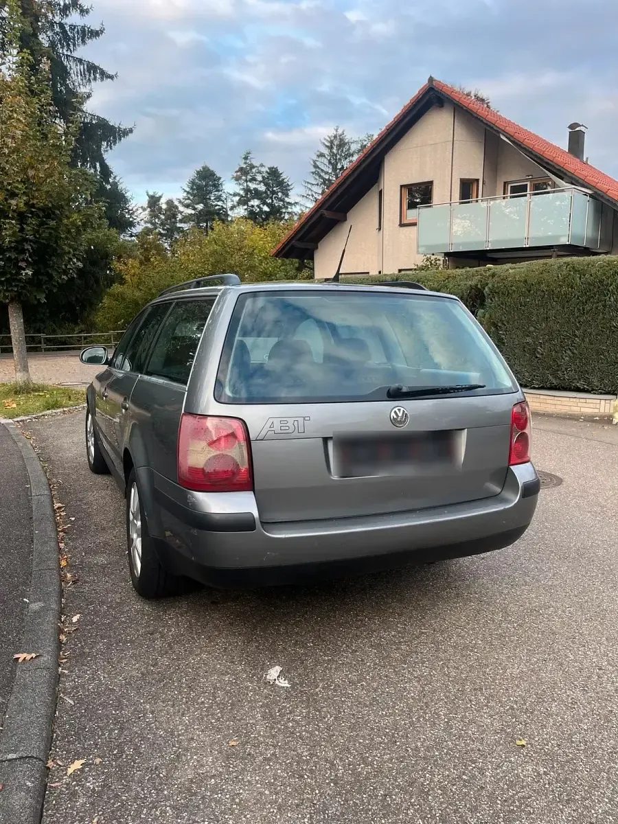 Gebraucht VW Passat 150 PS (110 kW) 2004 Grau Kombi