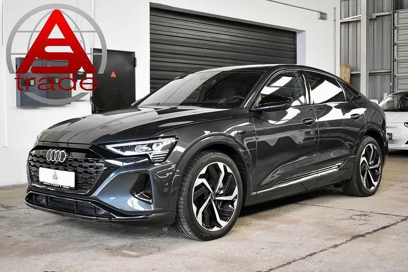 Grau Gebraucht 2023 Audi Q8 e-tron Sport SUV | 59.600 € (Superpreis) - Bild 1/4