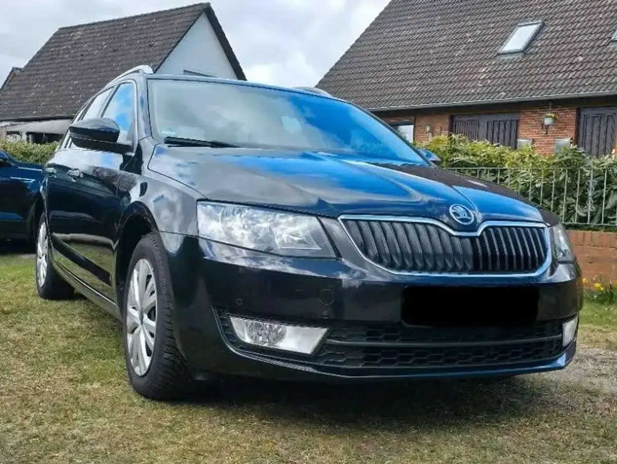 Gebraucht Skoda Octavia Ambition 150 PS (110 kW) 2015 Schwarz Kombi