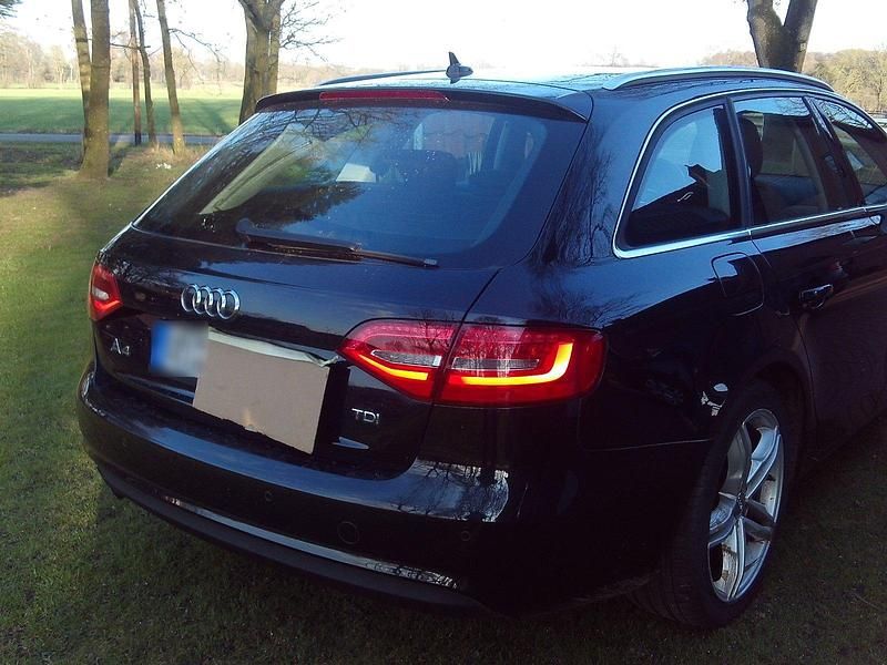 Gebraucht Audi A4 142 PS (104 kW) 2012 Schwarz Kombi