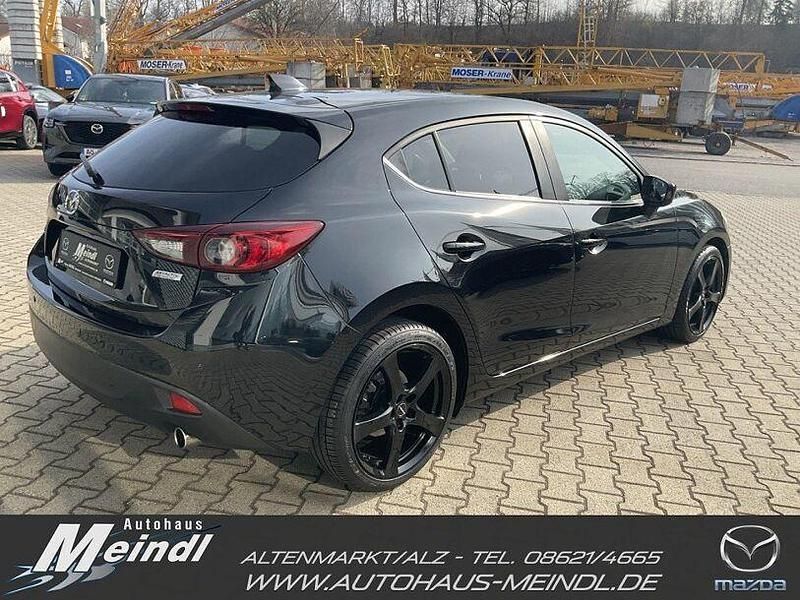 Gebraucht Mazda 3 Center-Line 120 PS (88 kW) 2015 Onyxschwarz metallic Limousine