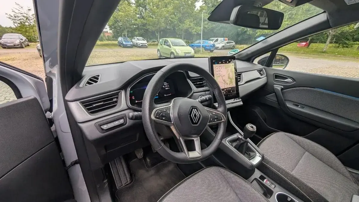 Gebraucht Renault Captur 92 PS (67 kW) 2024 Grau SUV