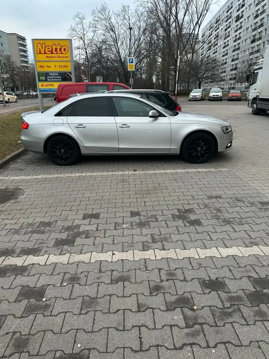 Gebraucht Audi A4 170 PS (125 kW) 2012 Silber Limousine