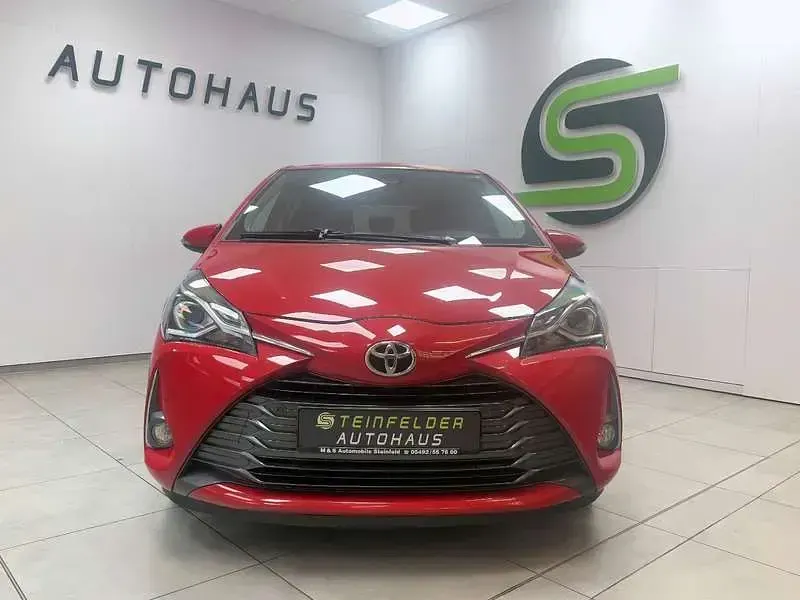Gebraucht Toyota Yaris Team 111 PS (81 kW) 2020 Rot Kleinwagen