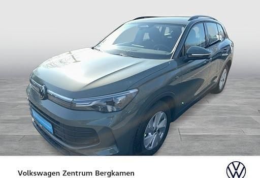 Gebraucht VW Tiguan 131 PS (96 kW) 2025 Grün SUV