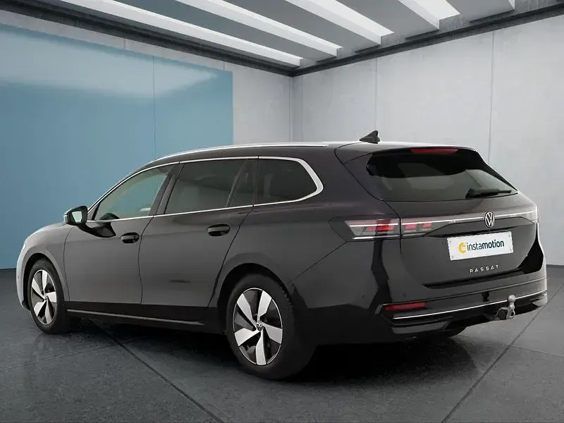 Gebraucht VW Passat 150 PS (110 kW) 2025 Schwarz Kombi