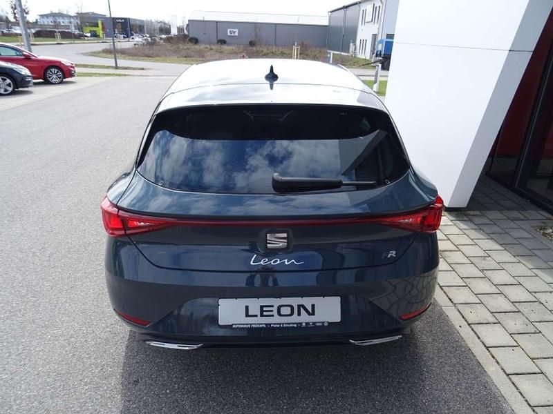 Neu Seat Leon Beats 150 PS (110 kW) 2025 Fiord blau Limousine