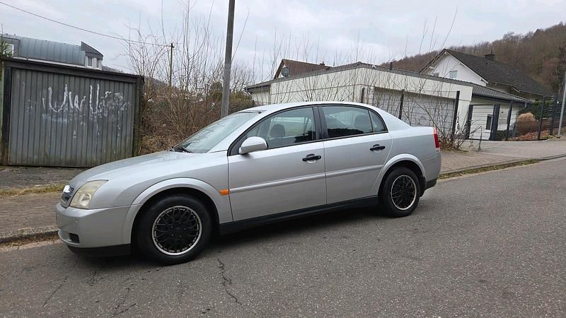 Gebraucht Opel Vectra 122 PS (89 kW) 2002 Silber Limousine