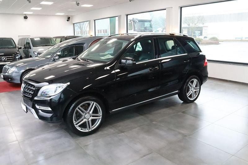 Gebraucht Mercedes ML250 204 PS (150 kW) 2014 Schwarz SUV