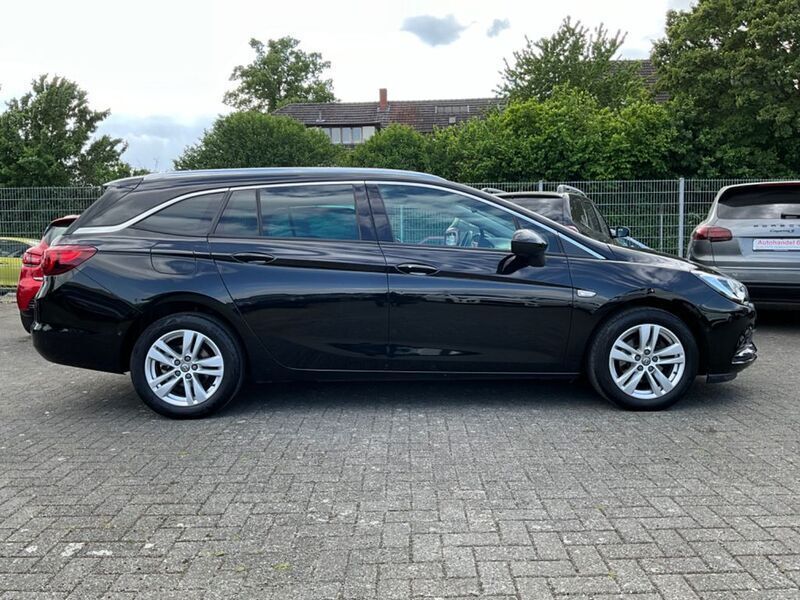 Schwarz Gebraucht 2018 Opel Astra Selection Kombi | 5.550 € (Fairer Preis) - Bild 1/4