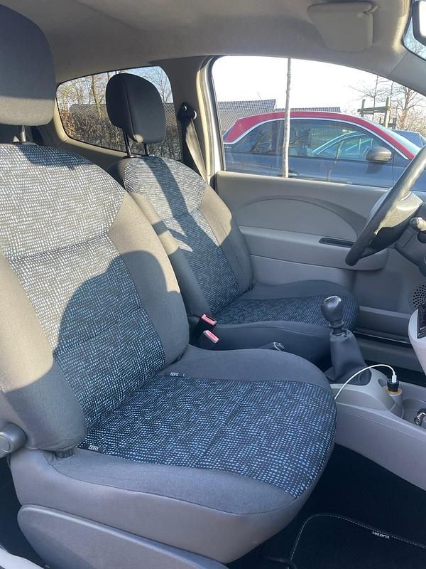 Second-hand Renault Twingo 58 CP (42 kW) 2009 Alb Hatchback