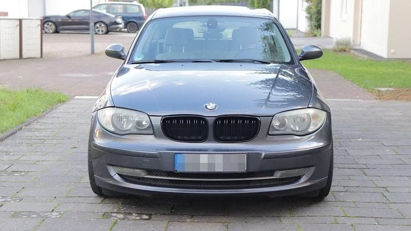 Usata BMW 118 Performance 143 CV (105 kW) 2008 Grigio Utilitaria