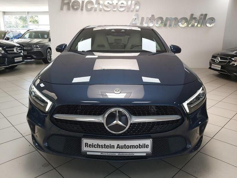 Gebraucht Mercedes A220 Progressive 243 PS (178 kW) 2019 Denimblau (metallic) Limousine
