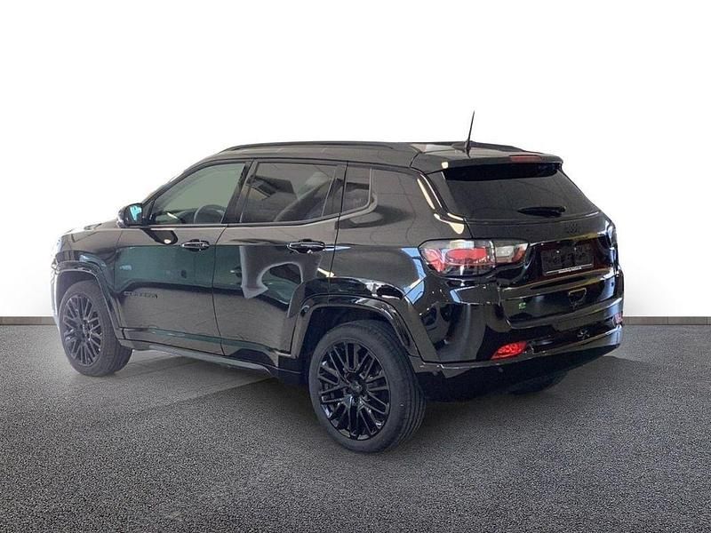 Gebraucht Jeep Compass 131 PS (96 kW) 2024 Black clear coat SUV