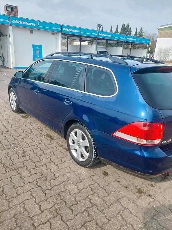 Gebraucht VW Golf V 140 PS (102 kW) 2007 Blau Kleinwagen
