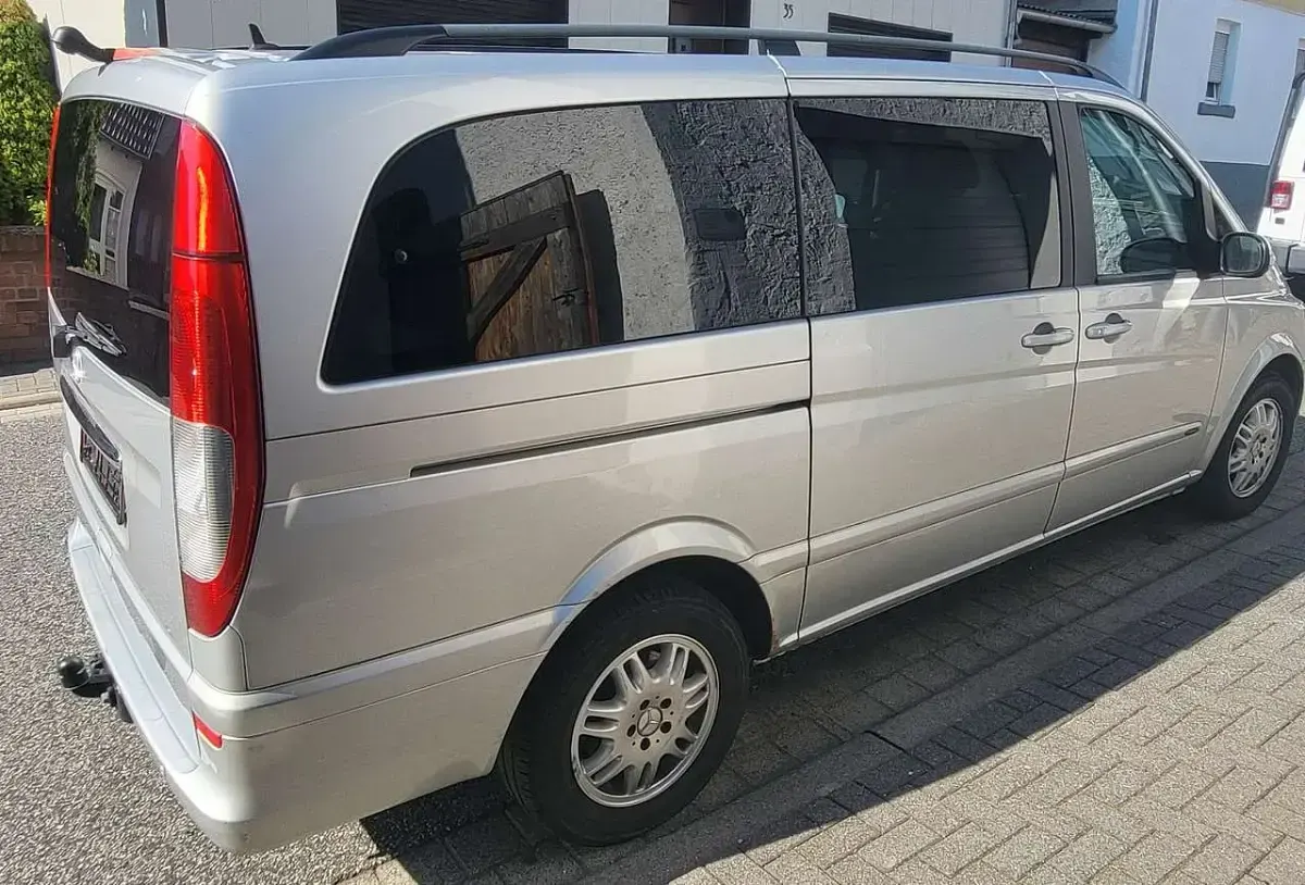 Gebraucht Mercedes Viano 150 PS (110 kW) 2008 Silber Van / Kleinbus