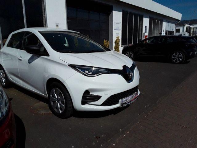 Weiß Gebraucht 2020 Renault Zoe Life Kleinwagen | 9.900 € (Guter Preis) - Bild 1/4
