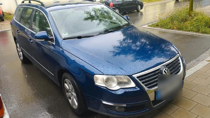 Blau Gebraucht 2008 VW Passat Kombi | 3.200 € - Bild 1/4