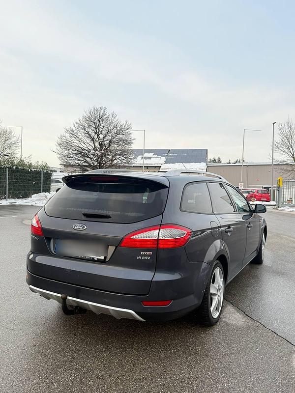 Gebraucht Ford Mondeo 140 PS (102 kW) 2009 Grau Kombi