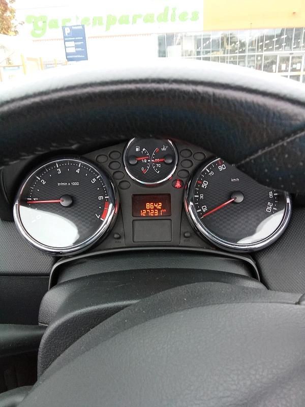 Weiß Gebraucht 2013 Peugeot 207 CC Roland Garros Cabrio | 3.800 € (Fairer Preis) - Bild 1/4